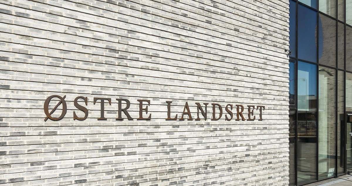 Hun er kendt skyldig: Slog sin mand ihjel og boede med liget i lejlighed