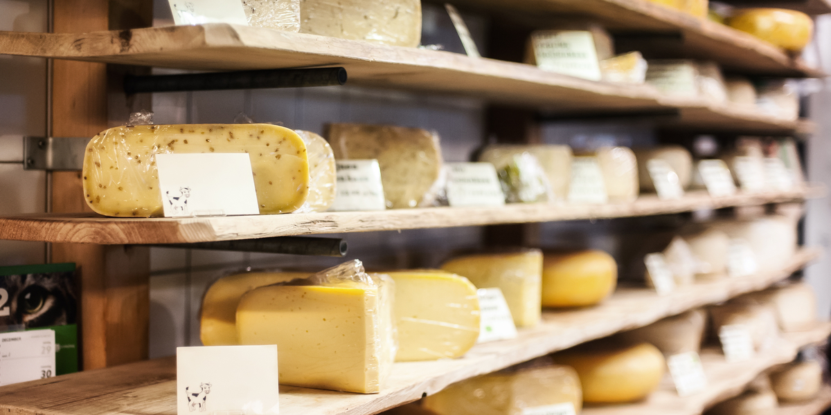 Tyvebande på spil: Stjal oste til en værdi af 156.000 kroner