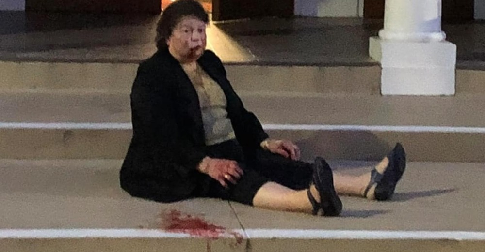 Ældre kvinde åbner kirke: Brutalt overfaldet