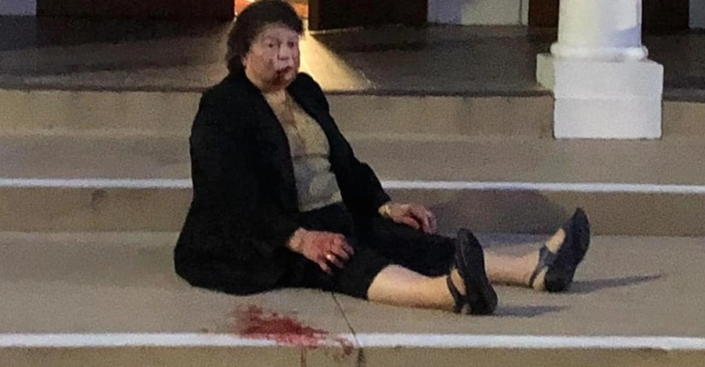 Ældre kvinde åbner kirke: Brutalt overfaldet