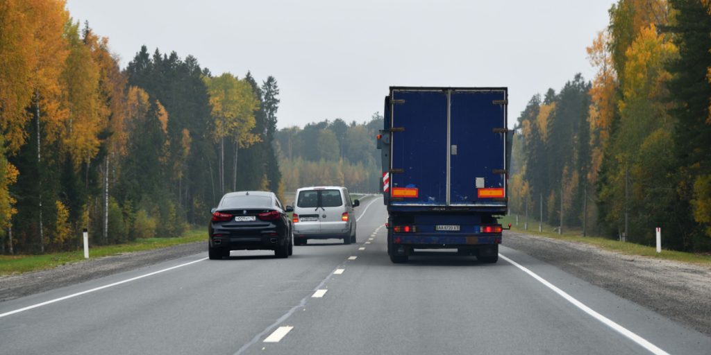 Dette må du aldrig gøre, når du bliver overhalet: Kan koste dig et klip og 2.500 kroner