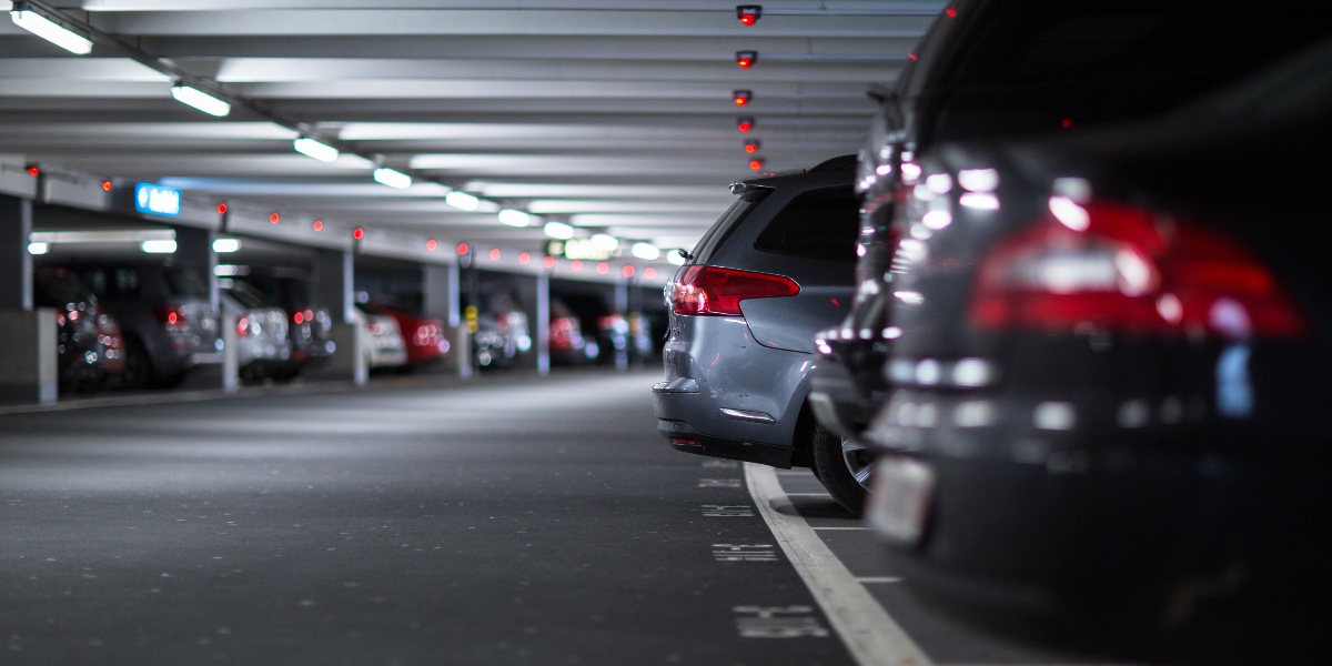 Dennis efterlod sin bil ved parkeringsfirma i lufthavnen: Fik et chok da han kom hjem fra ferie