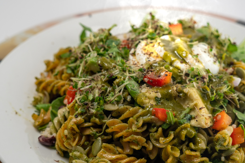 Pastasalat med pesto