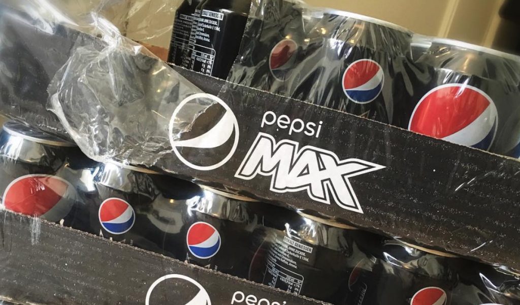 Pepsi overrasker med helt ny smag: Mange elsker det på pizzaen