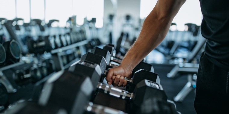 Personlig træner sagsøger fitnesscenter over musikken