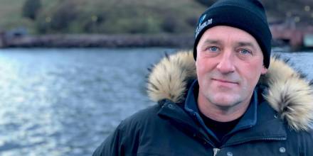 Peter Ingemann lover at sove med den under hovedpuden: “Den er jo immervæk 50.001 kroner værd”
