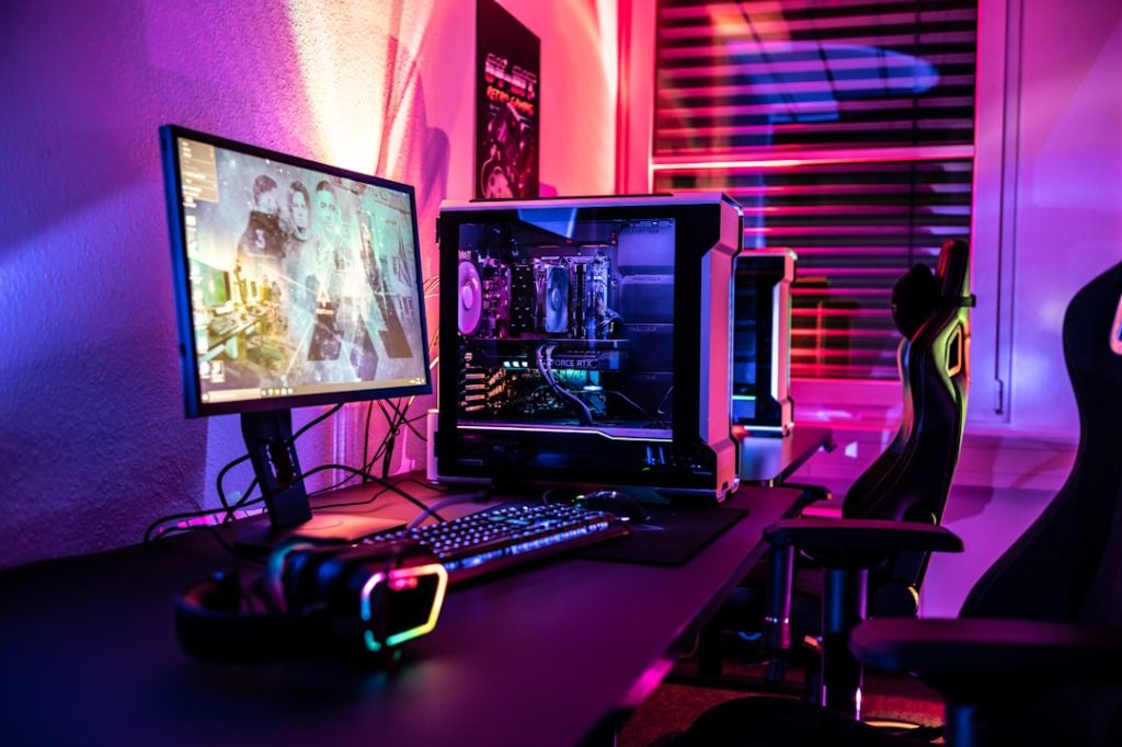 SSD harddisk og gamer computere fra Føniks Computer