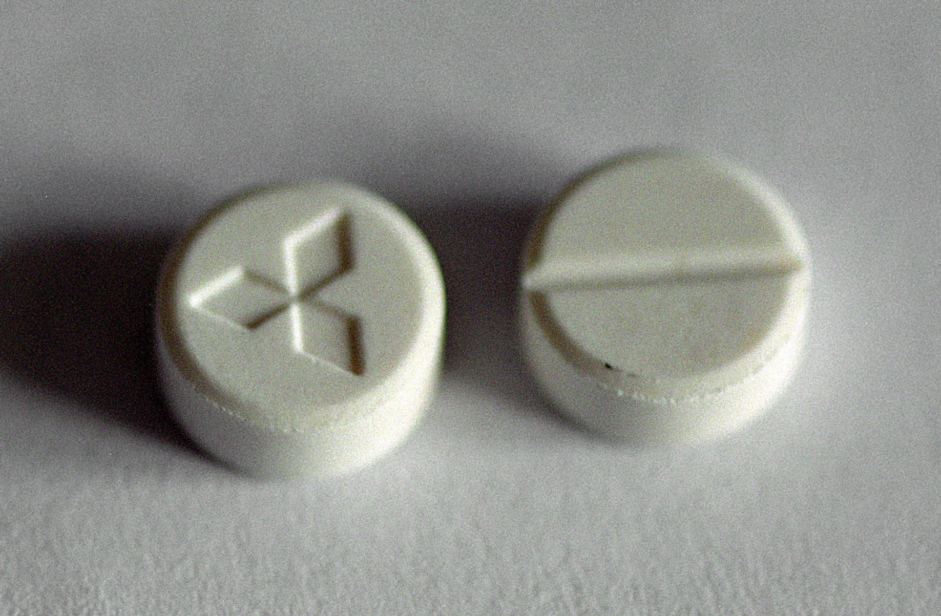 15-årig i koma efter indtag af livsfarligt stof: Nu advarer politiet mod uhyggelige piller