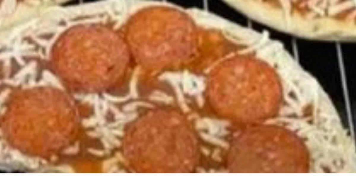 Mor deler smart pizza-trick: Sådan får du plads til 3 pizzaer på 1 bageplade