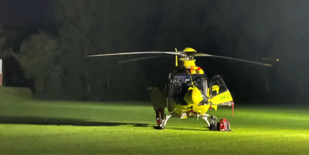 Brandvæsen, politi og helikopter til stede: Brand på plejecenter