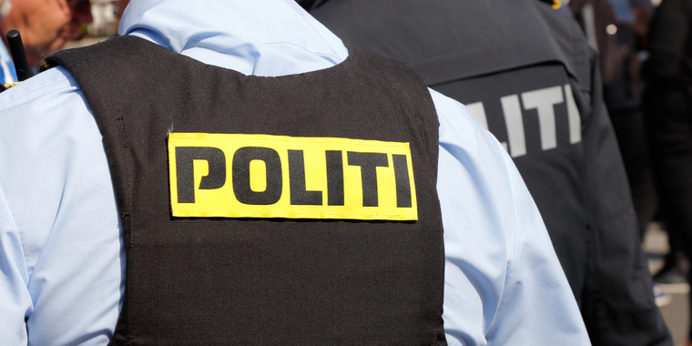 Voldsomt røveri: Ekspedient i forretning slået ned