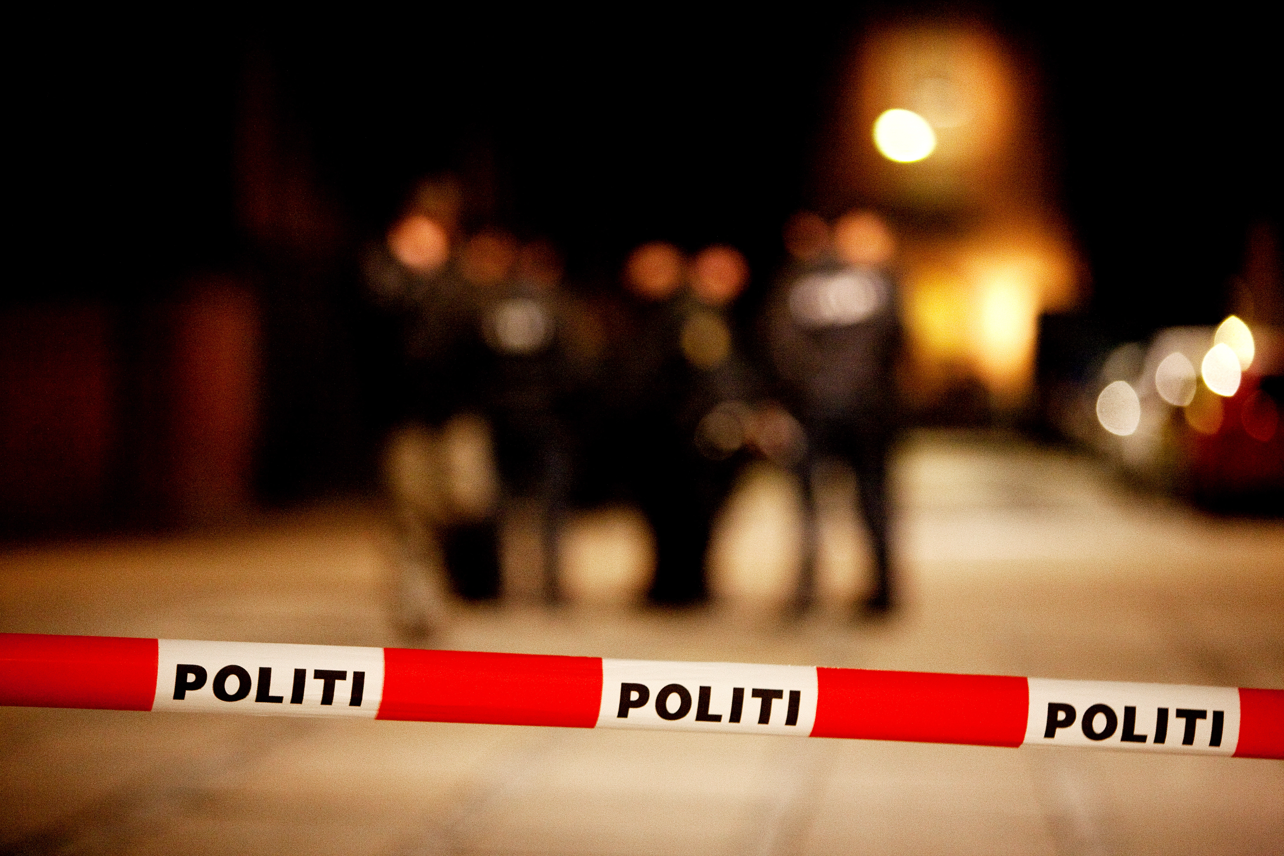 23-årig mand ramt af flere skud