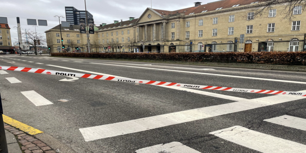 Kæmpe drama i Aarhus: Politiet massivt til stede på grund af bombetrussel