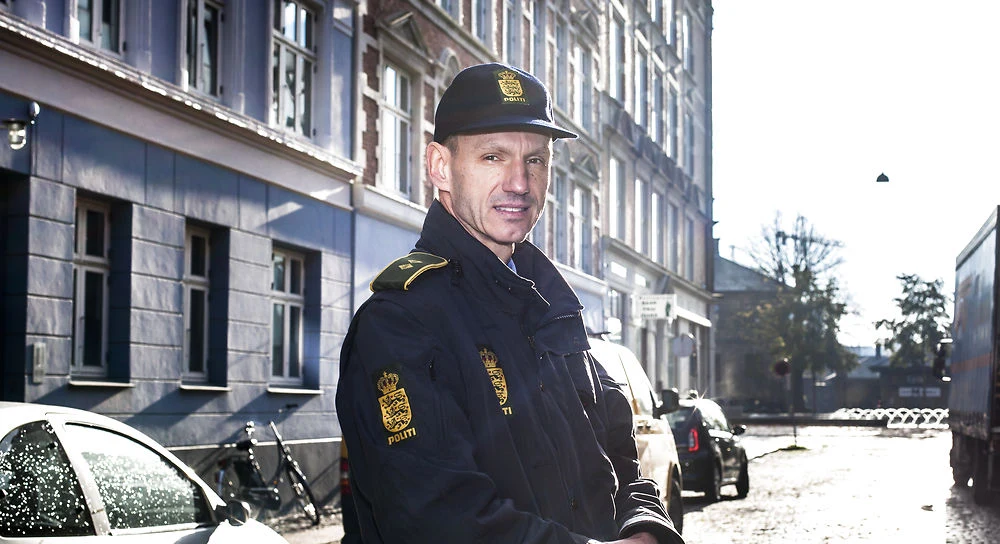 Hvordan bliver man politibetjent?