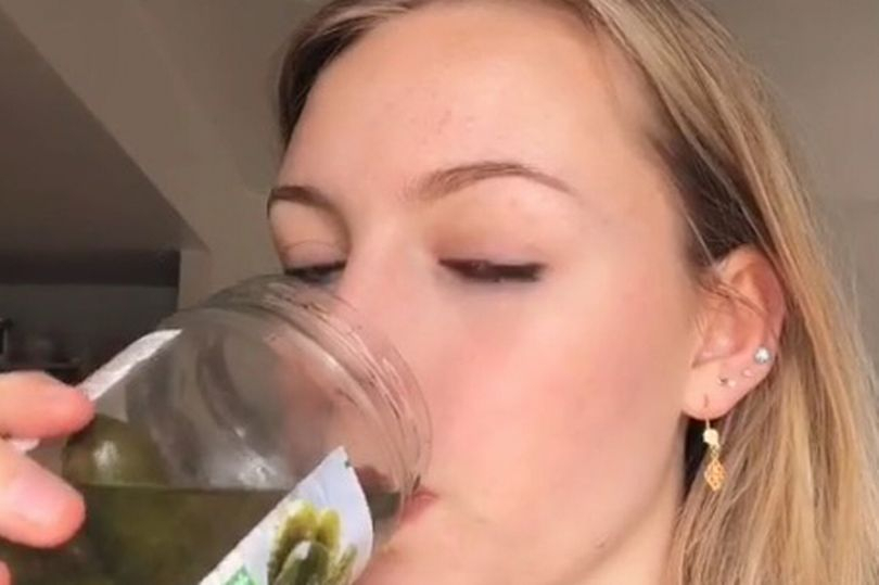 Gravid kvinde smagstester underlige madcravings: ”Tun med is er fremragende”