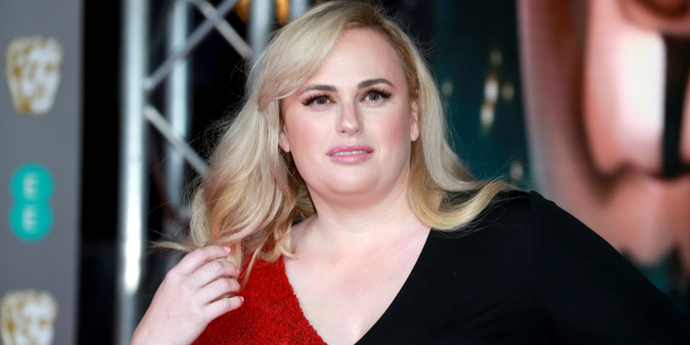 Rebel Wilson mor-shames over billede: Kan du se hvorfor?