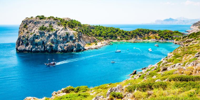 Trodser corona og rejser ud: Spies indsætter ekstra fly