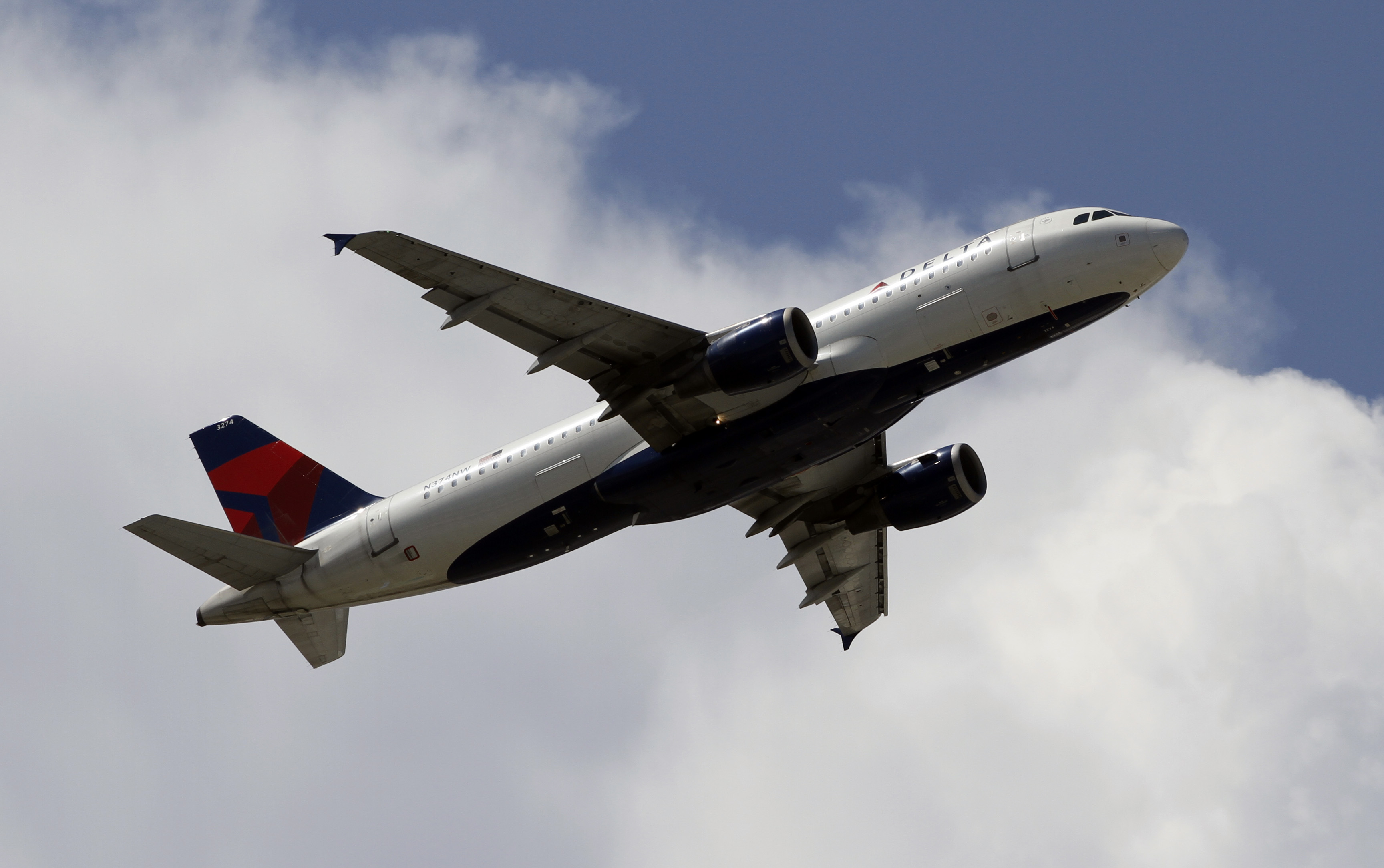 Fly tvunget til at nødlande – mandlig passager ville ikke stoppe med at prutte