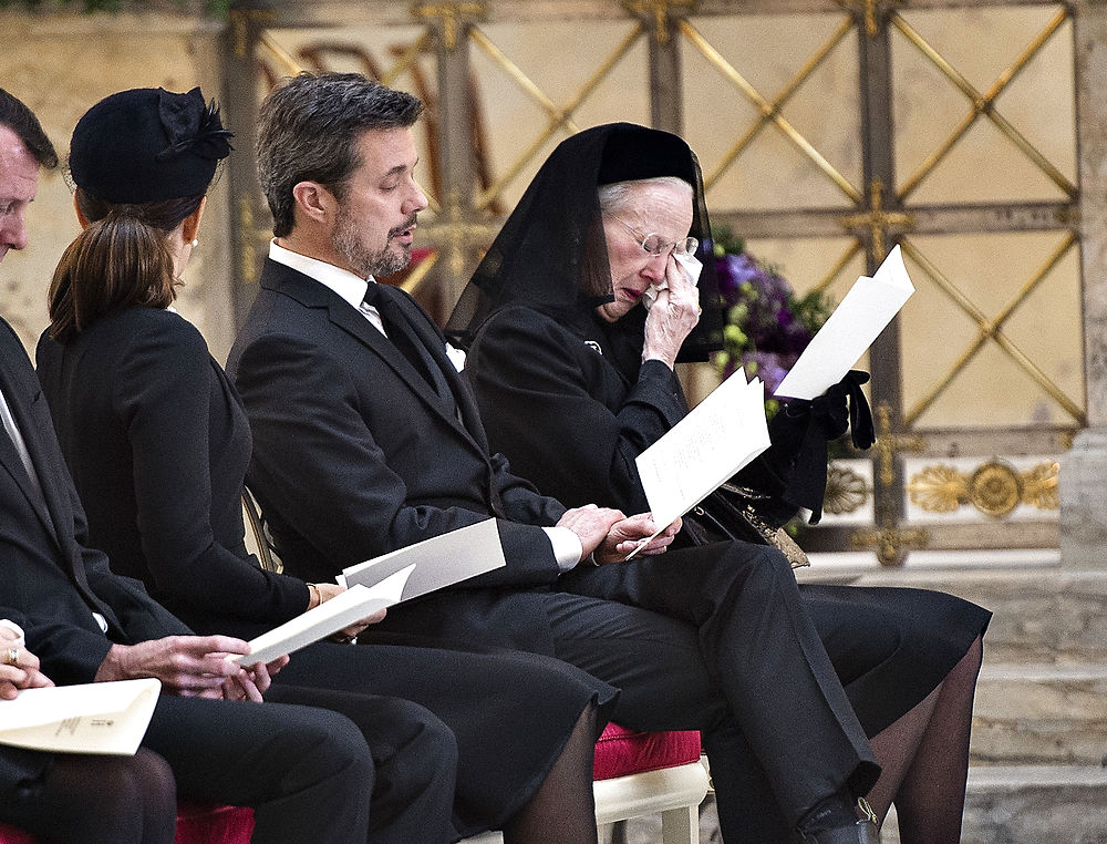 Henriks sidste hilsen: Overraskede dronning Margrethe i kirken