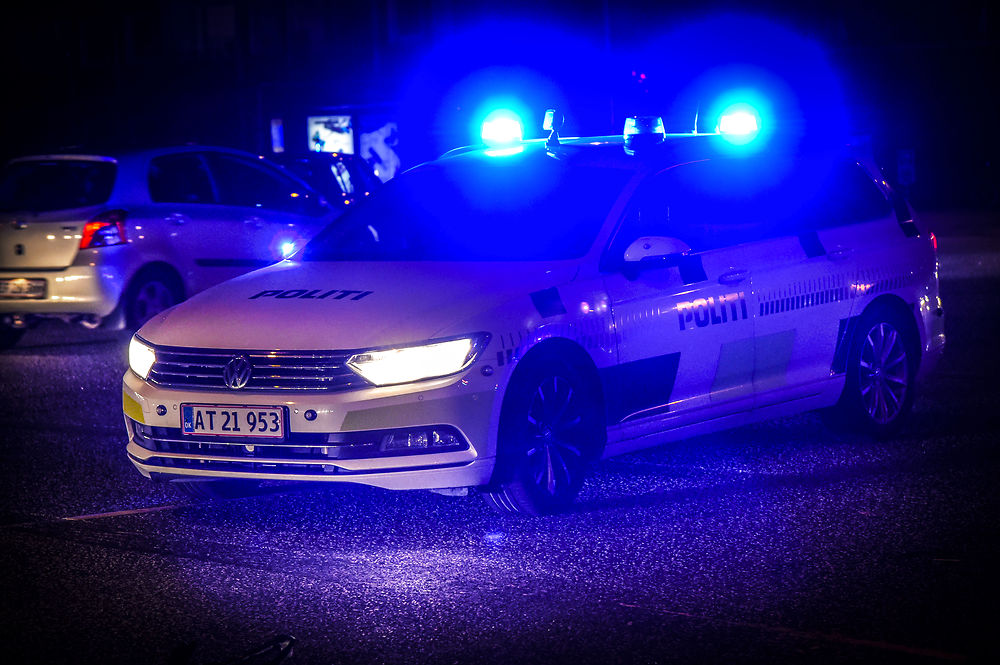 Mystisk skuddrama i sønderjysk by: Betjente fandt ukendt mand ramt af skud på gaden