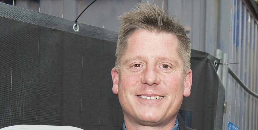 Politiet ransagede hans lejlighed: Nu bryder Robert Hansen tavsheden