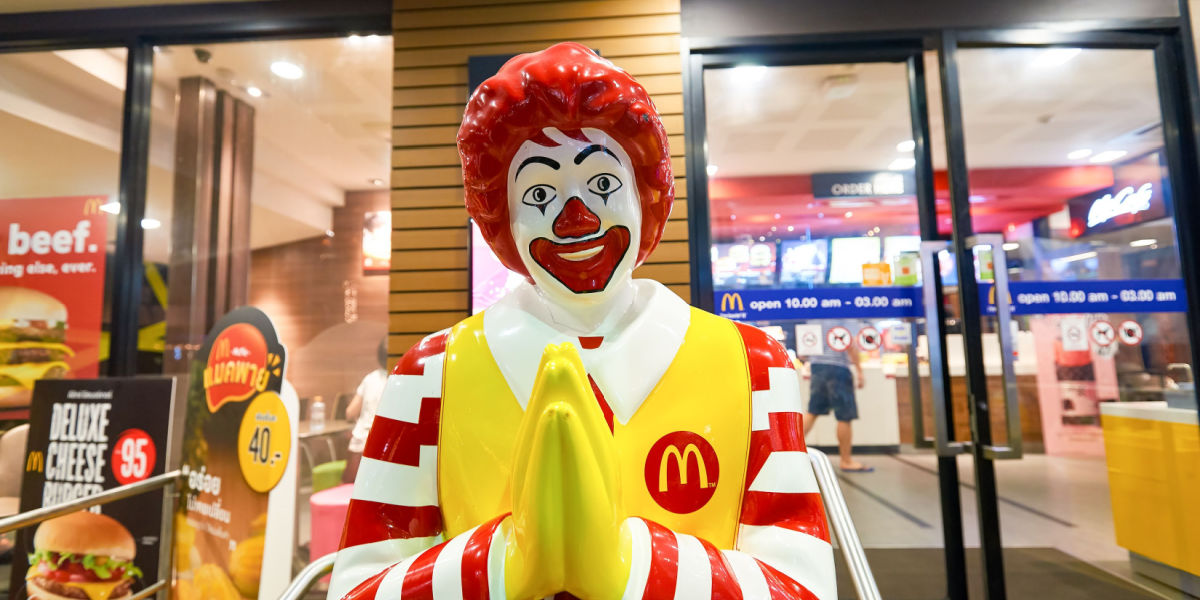 Af denne foruroligende grund fjernede McDonalds ‘Ronald McDonald’