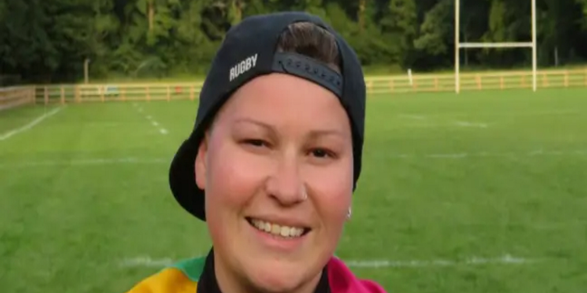 Kvinde sagsøgt for at tackle modstander i kamp: ‘Hun landede ovenpå hende med en maveplasker’