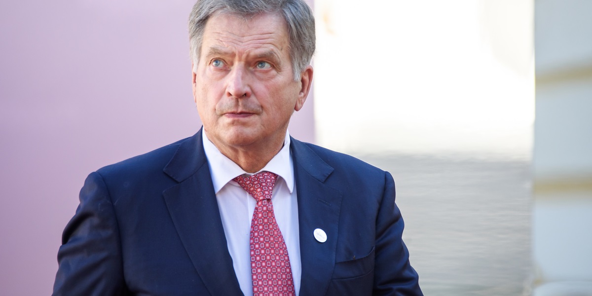 Finsk præsident med direkte besked til Putin: Kig på dig selv