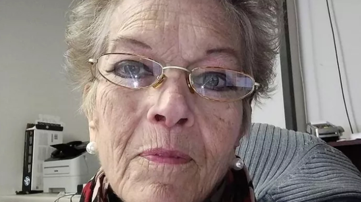 Biltyv tæskede 72-årige kvinde og stjal hendes bil: Men karma ramte med det samme