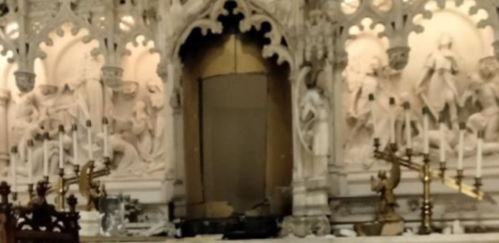 Millionkup begået: Helligt tabernakel af ren guld stjålet fra katolsk kirke
