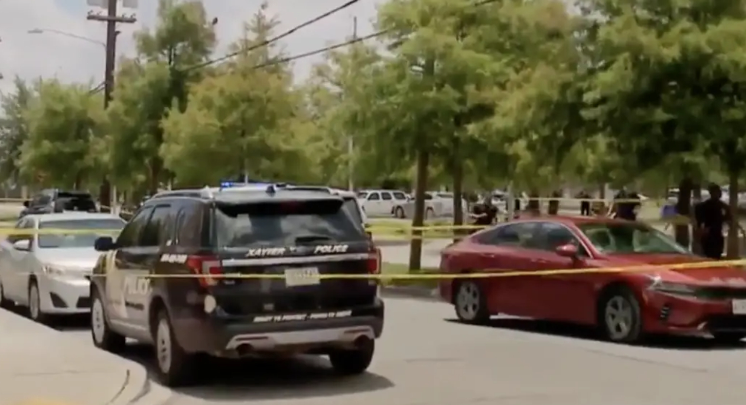 Tre skudt i forbindelse med dimissionsceremoni i USA