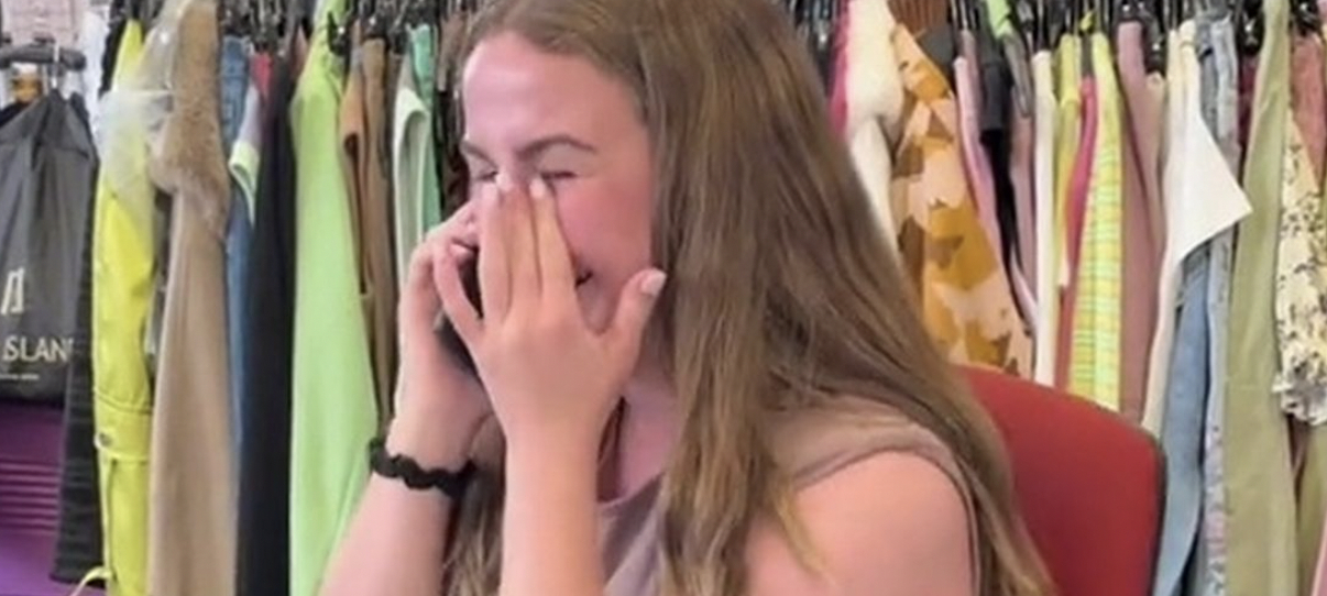 Pakkede ud efter ferien: Bliver chokeret, da hun ser, hvad der kravler ud af kufferten