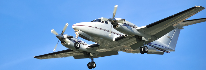 Pilot truer med at styrte fly ind i indkøbscenter