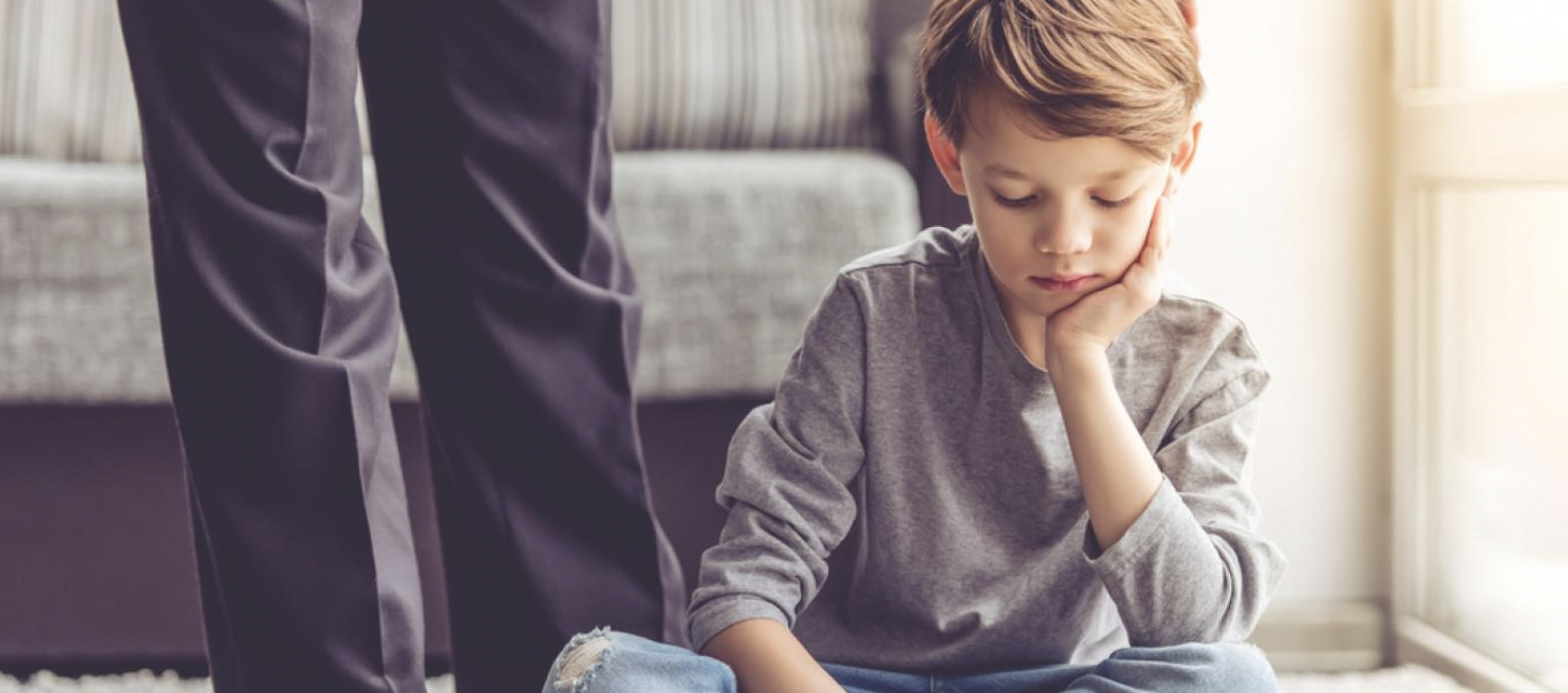 Far læste sin søns ønskeliste: Så brød han sammen