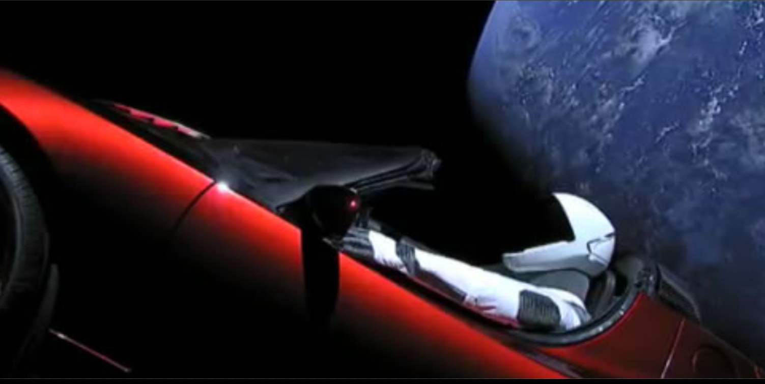 For 5 år siden sendte Elon Musk en spritny Tesla ud i rummet: Her er den i dag