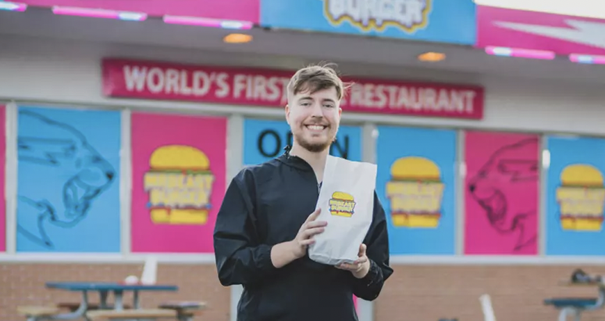 YouTube-stjerne sagsøger sin egen restaurant-kæde: Årsagen chokerer