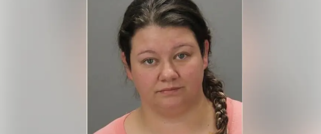 Overvågningskamera afslører klam hemmelighed: Du gætter ikke, hvad hun gjorde ved sin hund