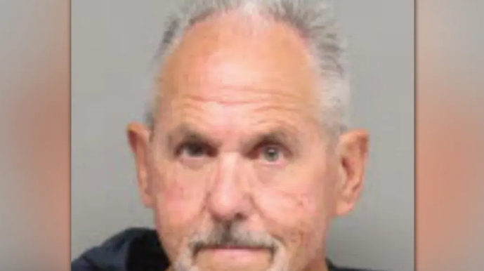 Bryllup ender i katastrofe: Bedstefar skyder 12-årigt barnebarn