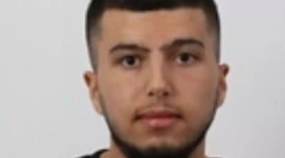 Politiet med klar besked til 19-årig irakisk mand efter voldsomt knivoverfald: ‘Meld dig straks!’