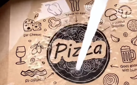 Spiser du meget pizza? Derfor skal du skylle pizzabakken under vandhanen