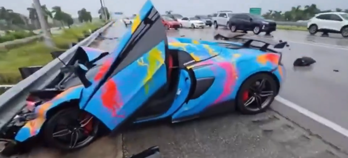 Streamer smadrer McLaren 570S til 1,4 millioner kroner under livestream og får livsvarig udelukkelse