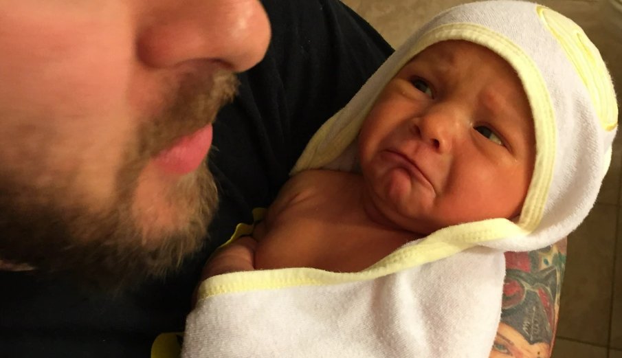 Far delte billede på de sociale medier: Det kan have reddet babyens liv