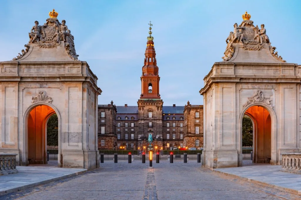 Kongehuset udsendte efterlysning: Nu er mysteriet om Askepot opklaret