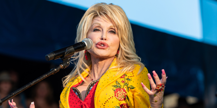 Dolly Parton i stor sorg efter dødsfald