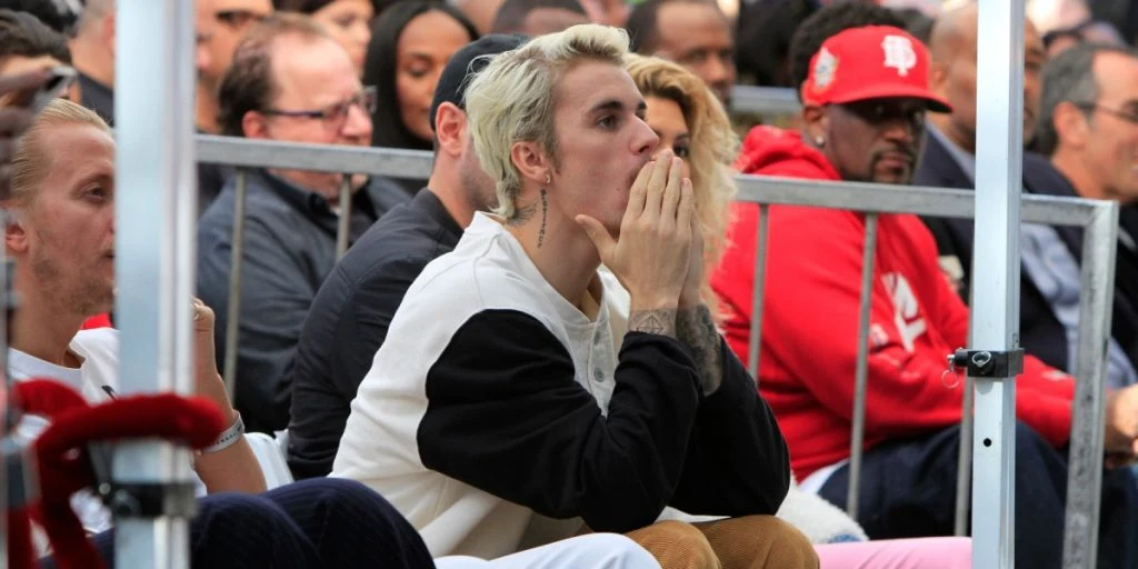 Bekymringer om Justin Bieber: Fundet på gaden uden tøj på