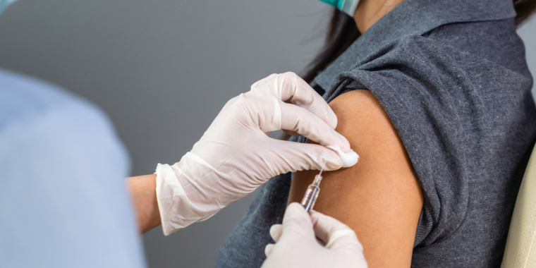 Flere danske kvinder sender indberetninger: Oplever ny bivirkning efter vaccine