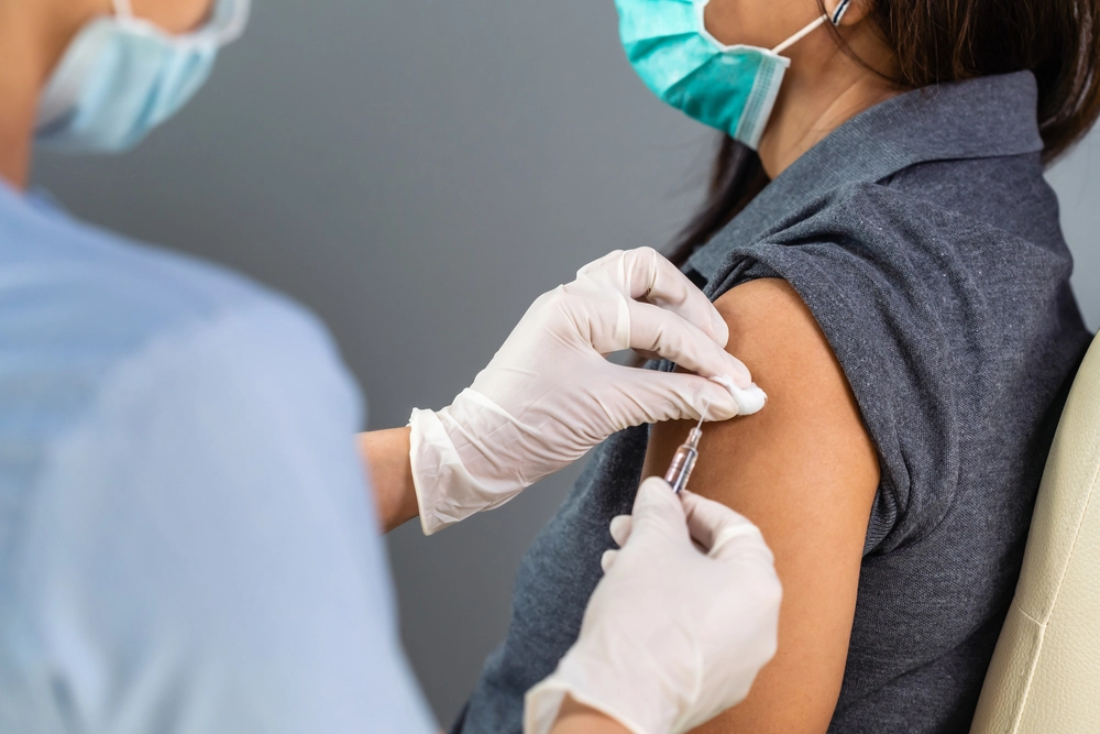 Vaccinecentre har sprøjtet tusindvis med falsk vaccine