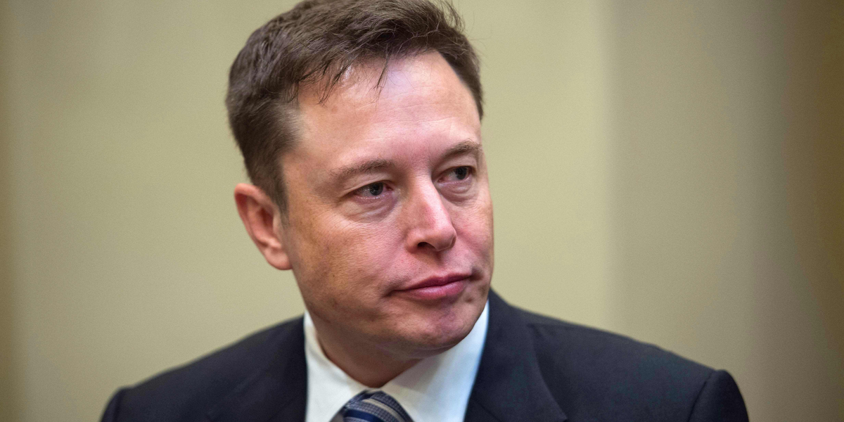 Et dyrt show: Elon Musk mister over 20 milliarder dollars efter tv-optræden