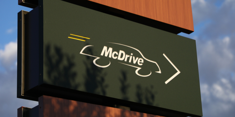Mand død i tragisk ulykke i McDrive