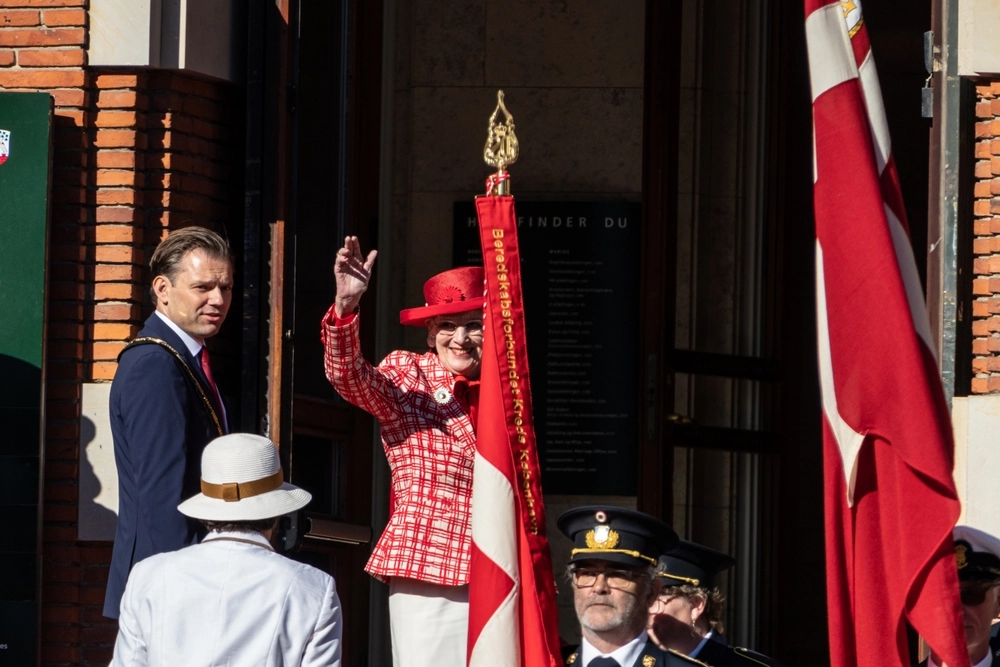 Dronning Margrethe smittet med coronavirus: Aflyser alt